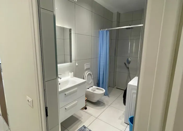 Franco Apartamento Tirana