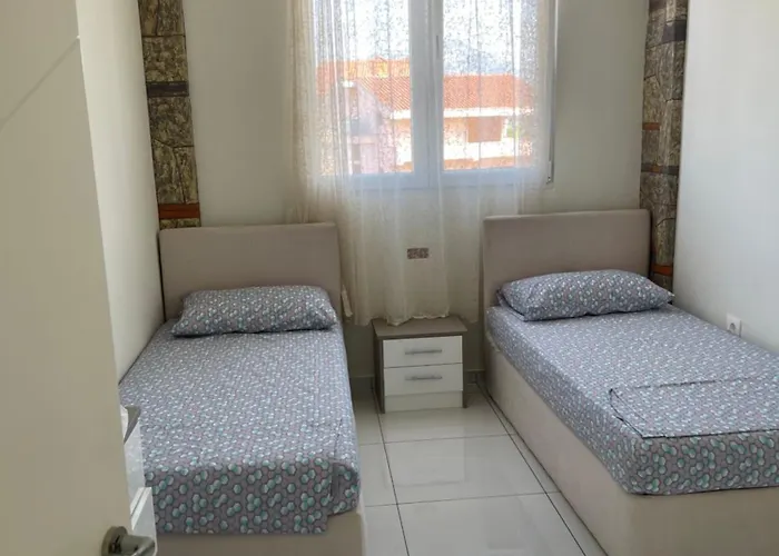 Franco Apartamento Tirana