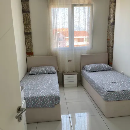 Franco Appartement Tirana